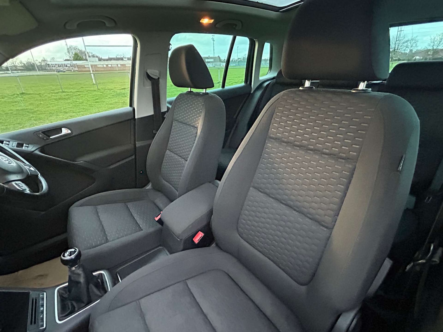 Used Volkswagen Tiguan 2011 for sale - 78108341: Photo 29