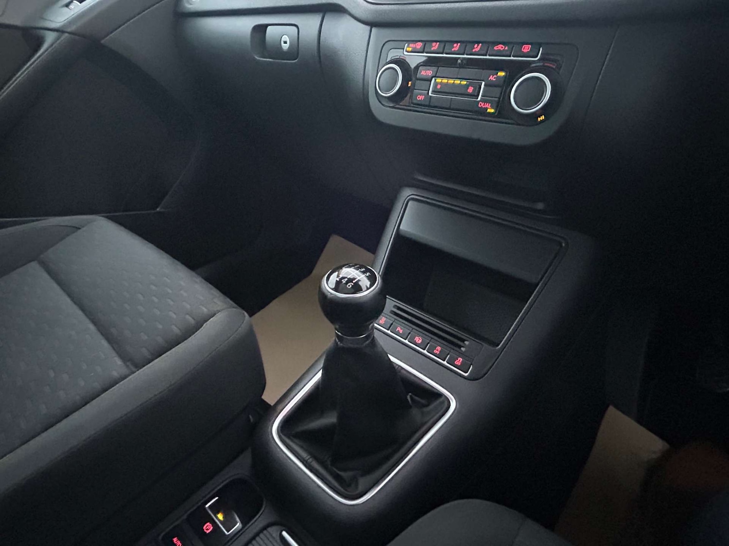 Used Volkswagen Tiguan 2011 for sale - 78108341: Photo 36