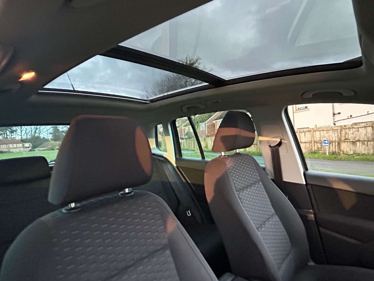 Used Volkswagen Tiguan 2011 for sale - 78108341: Photo 38