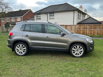 Used Volkswagen Tiguan 2011 for sale - 78108341: Photo