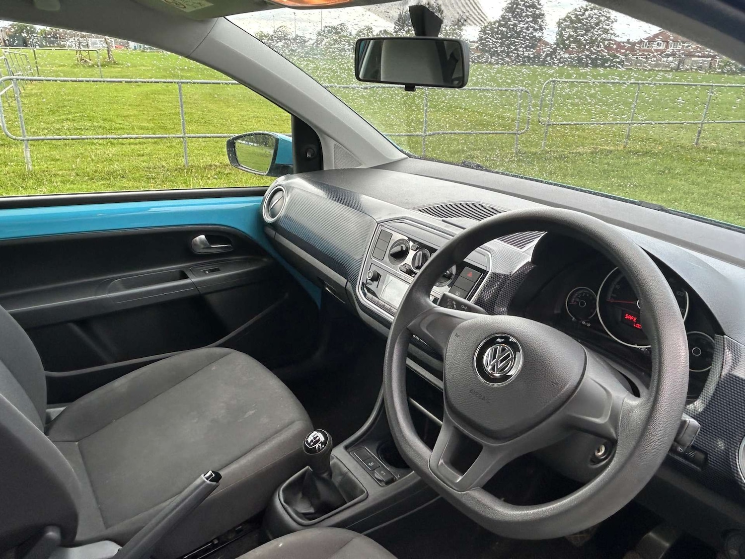 Used Volkswagen up! 2016 for sale - 76600739: Photo 27