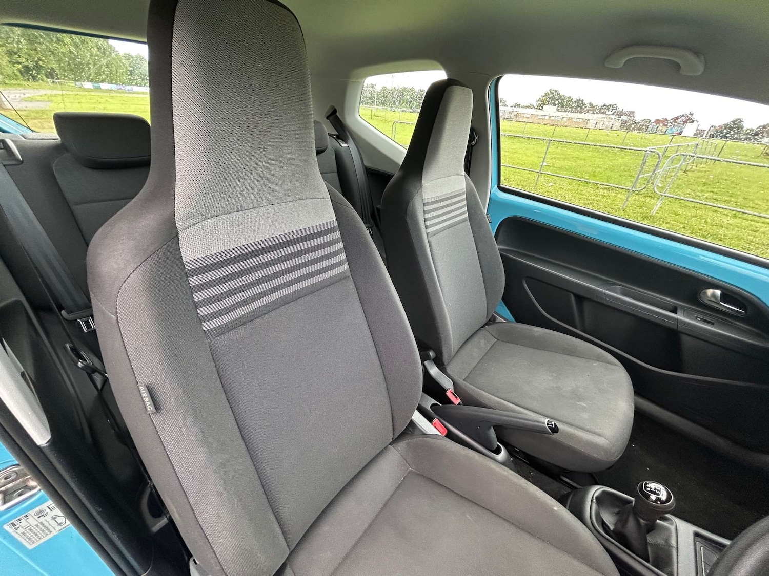 Used Volkswagen up! 2016 for sale - 76600739: Photo 28