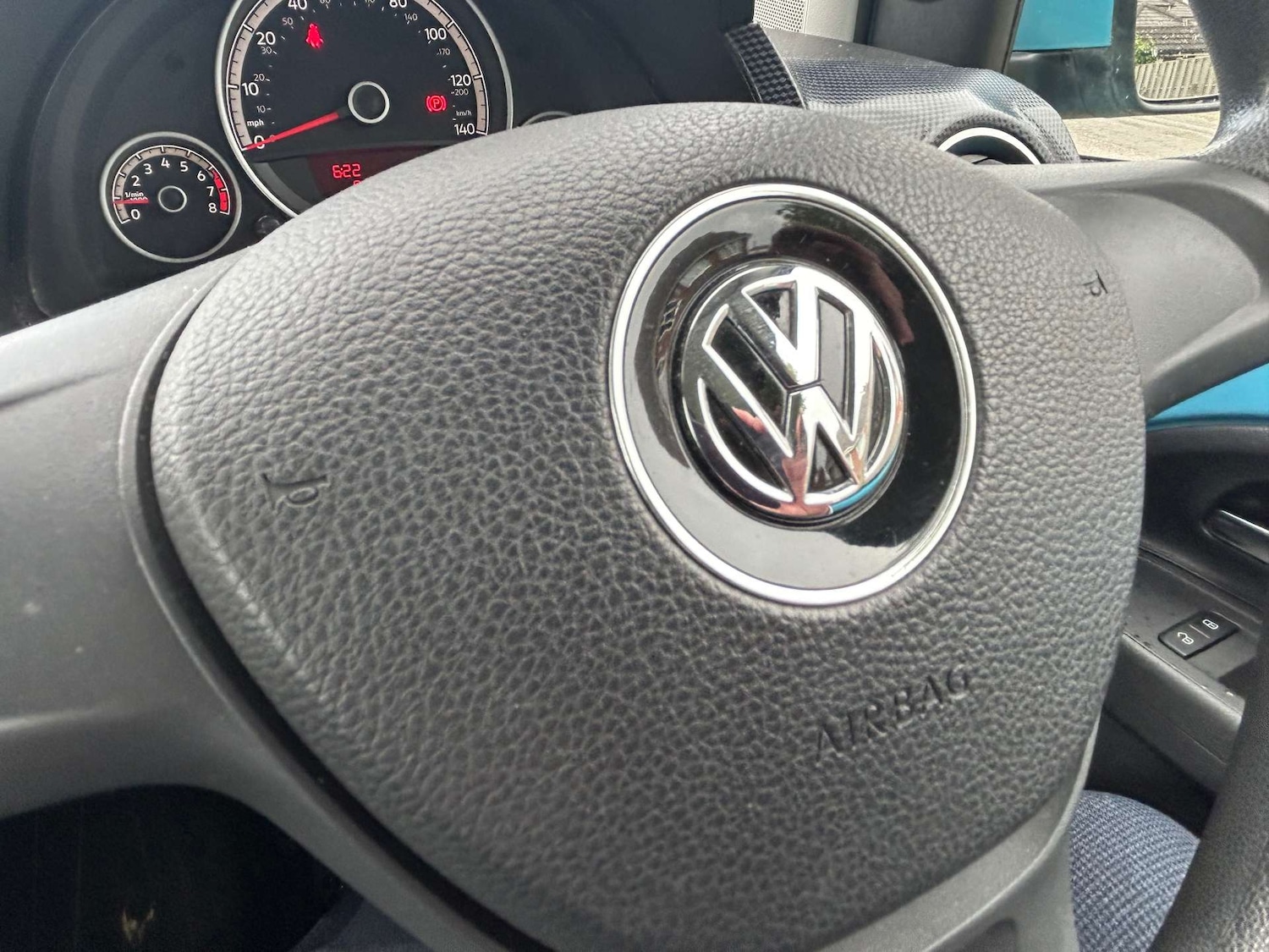 Used Volkswagen up! 2016 for sale - 76600739: Photo 37