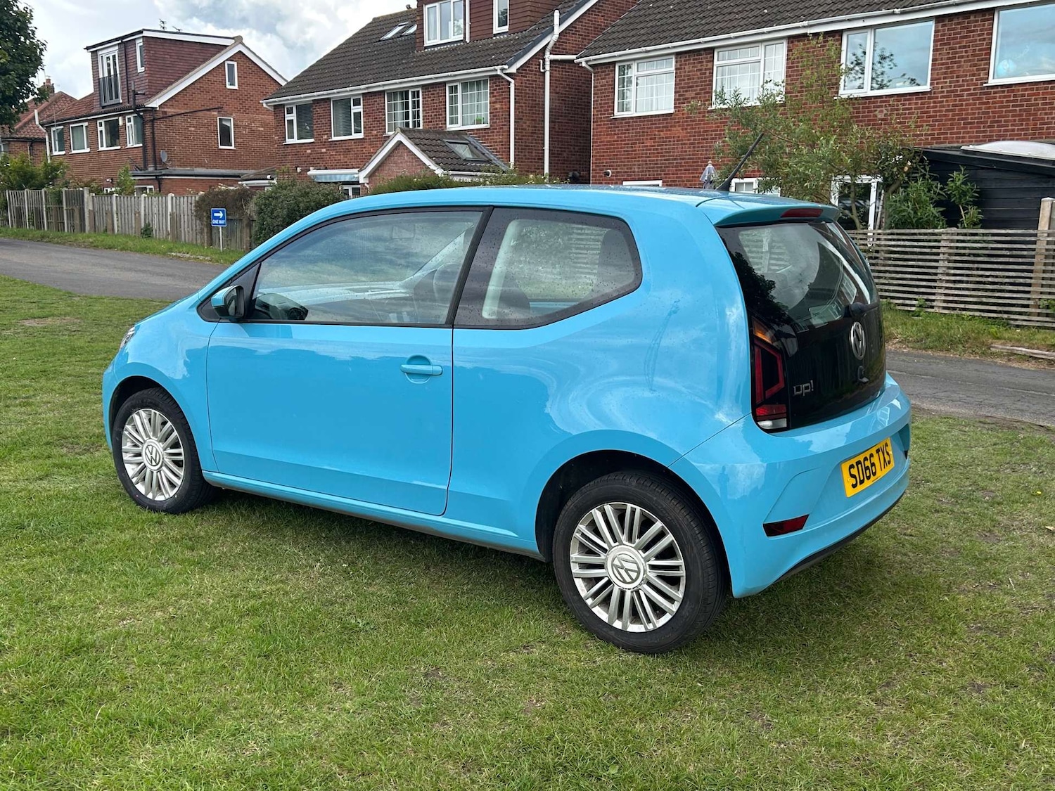 Used Volkswagen up! 2016 for sale - 76600739: Photo 7