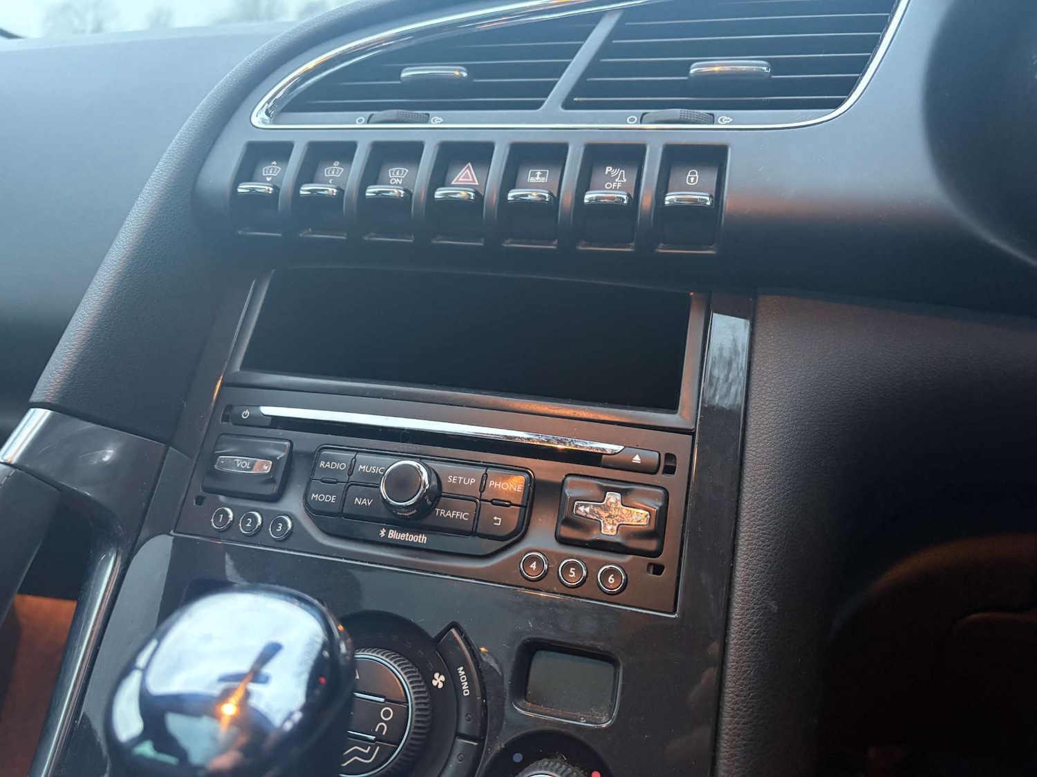 Used Peugeot 3008 2015 for sale - 77035668: Photo 12