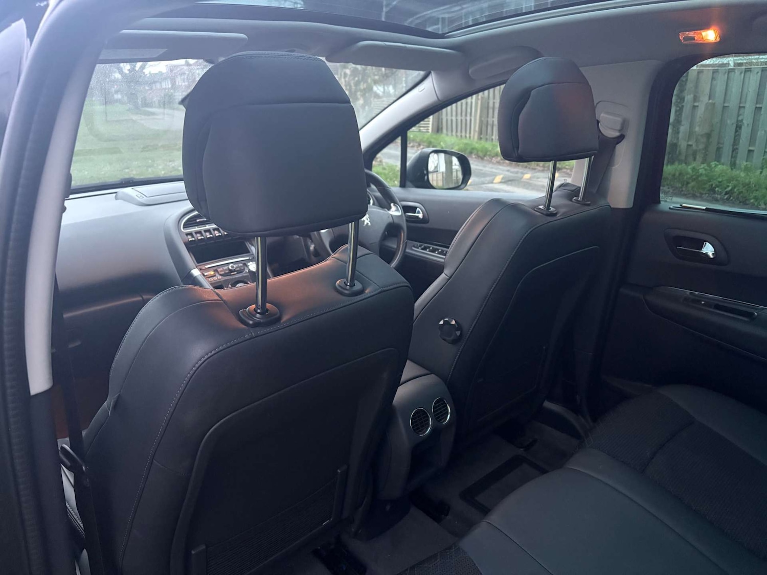 Used Peugeot 3008 2015 for sale - 77035668: Photo 15