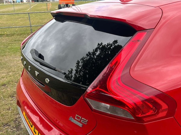 Used Volvo V40 2013 for sale - 76277876: Photo 14
