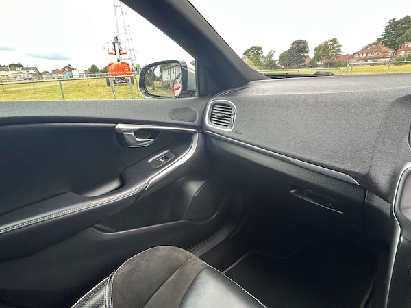 Used Volvo V40 2013 for sale - 76277876: Photo 24