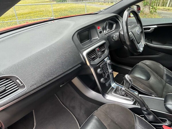 Used Volvo V40 2013 for sale - 76277876: Photo 25