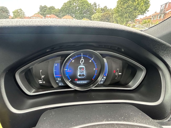 Used Volvo V40 2013 for sale - 76277876: Photo 28