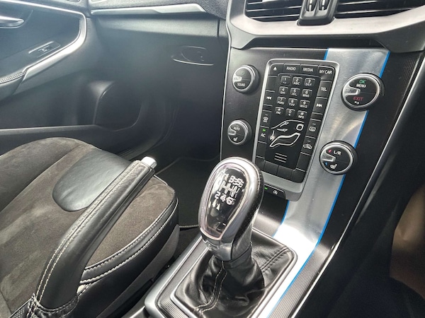 Used Volvo V40 2013 for sale - 76277876: Photo 31