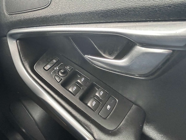 Used Volvo V40 2013 for sale - 76277876: Photo 33