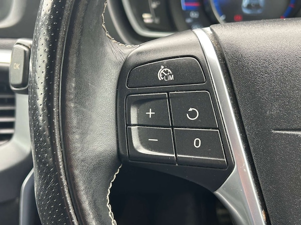 Used Volvo V40 2013 for sale - 76277876: Photo 34