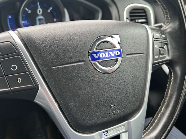 Used Volvo V40 2013 for sale - 76277876: Photo 35