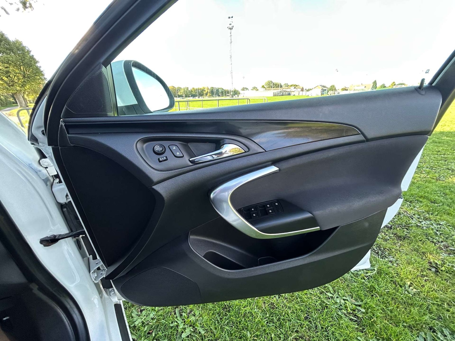Used Vauxhall Insignia 2015 for sale - 76363882: Photo 14