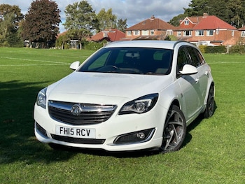 Vauxhall - Insignia