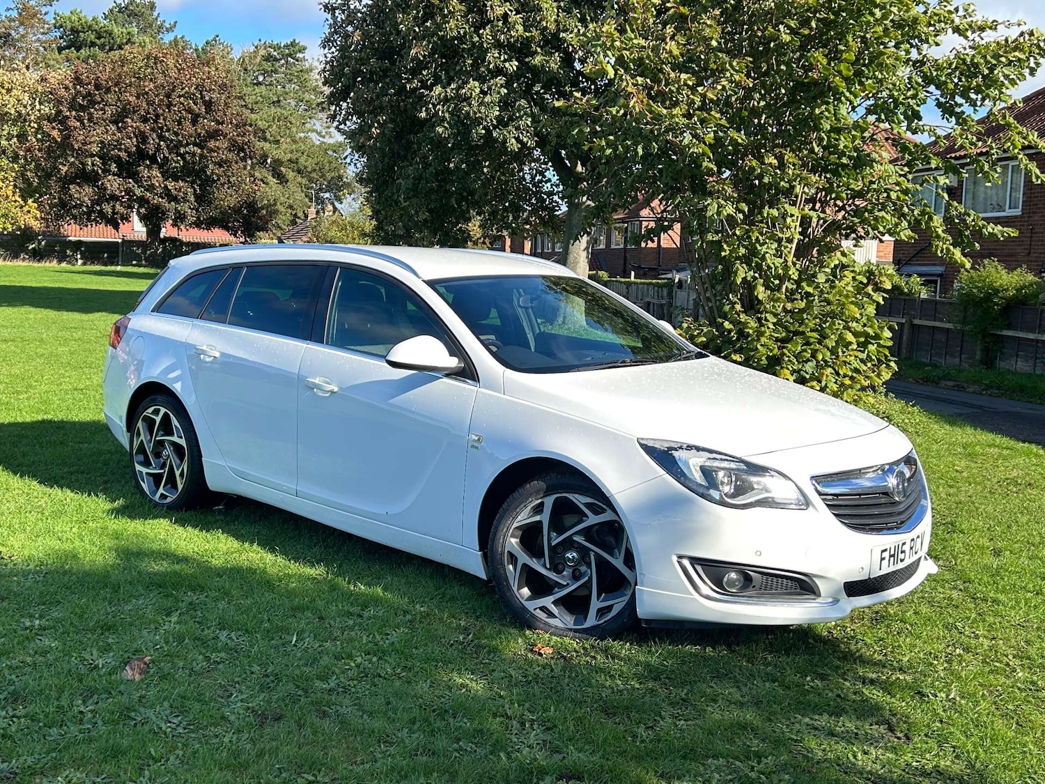 Used Vauxhall Insignia 2015 for sale - 76363882: Photo 3