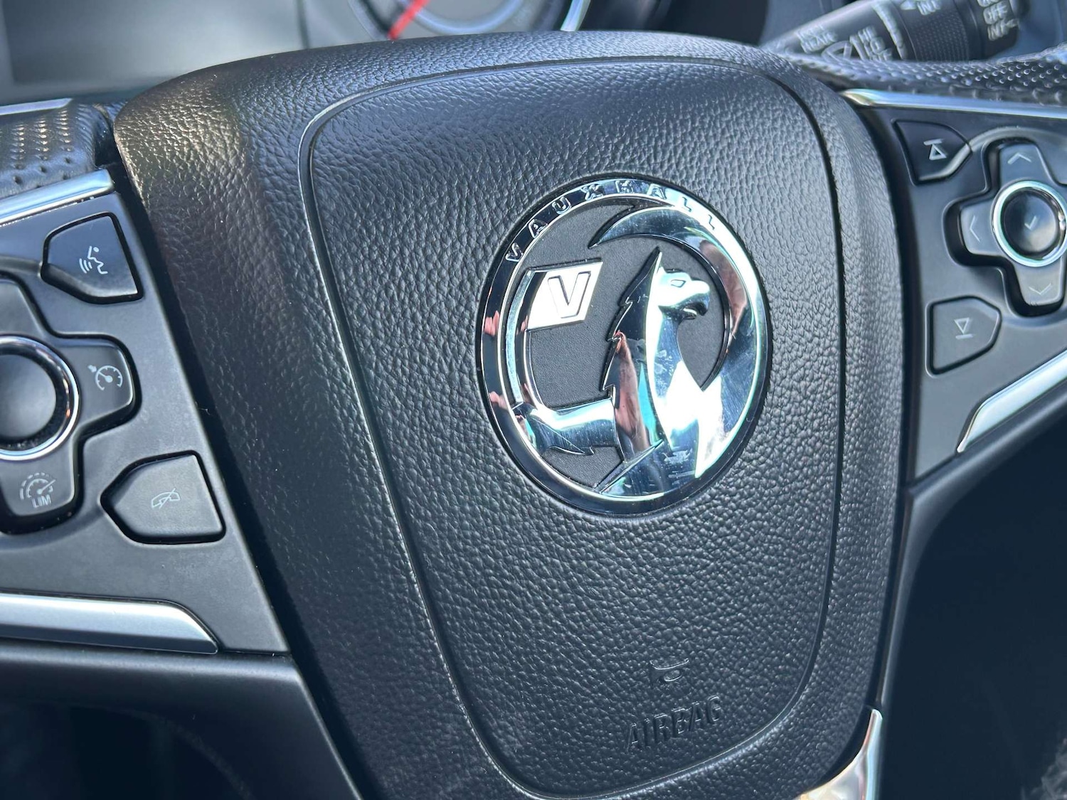 Used Vauxhall Insignia 2015 for sale - 76363882: Photo 38