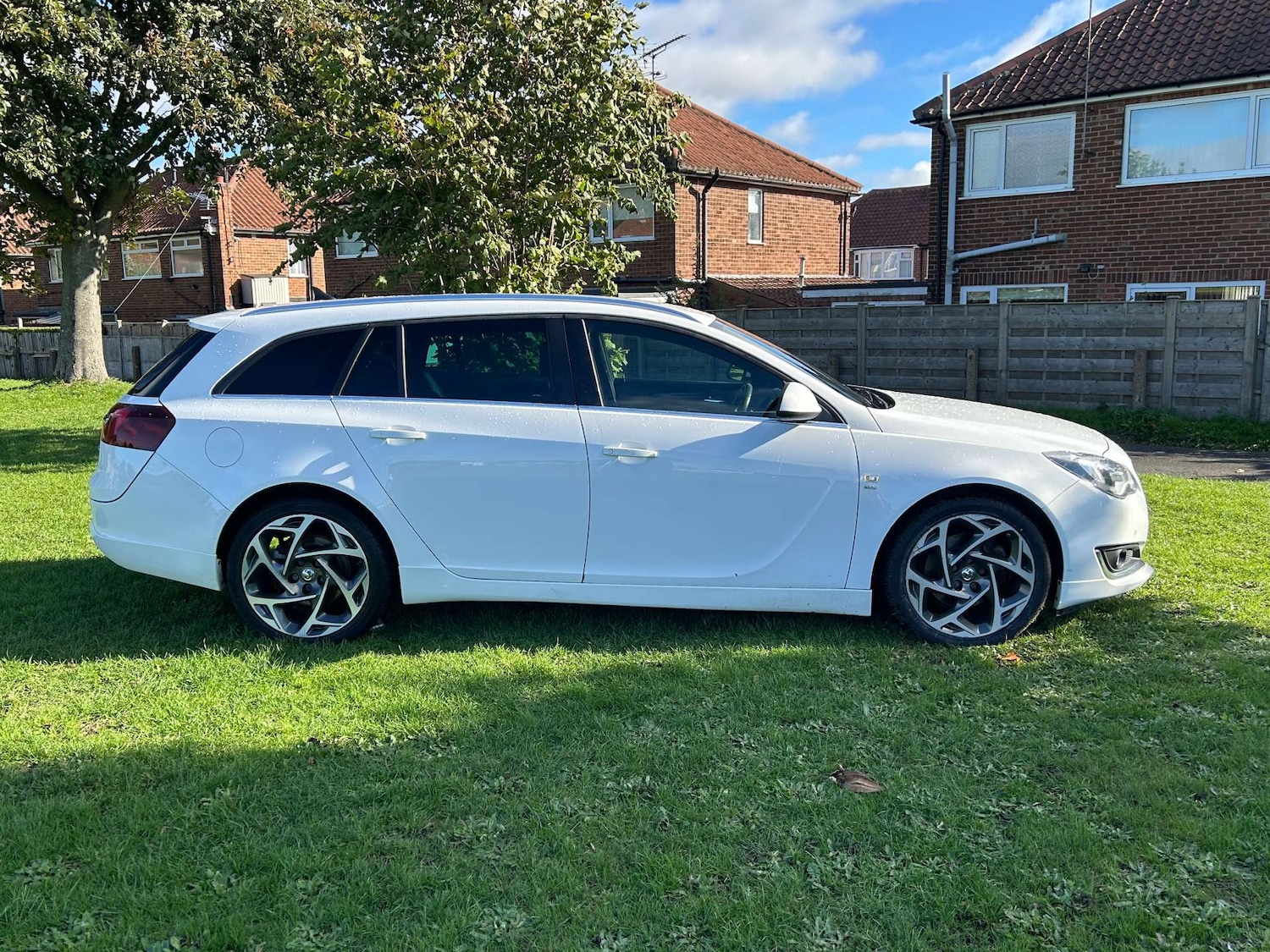 Used Vauxhall Insignia 2015 for sale - 76363882: Photo 4