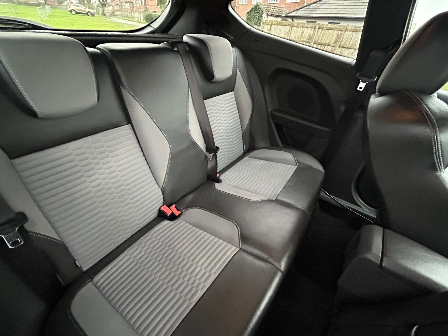 Used Ford Fiesta 2016 for sale - 77431928: Photo 26