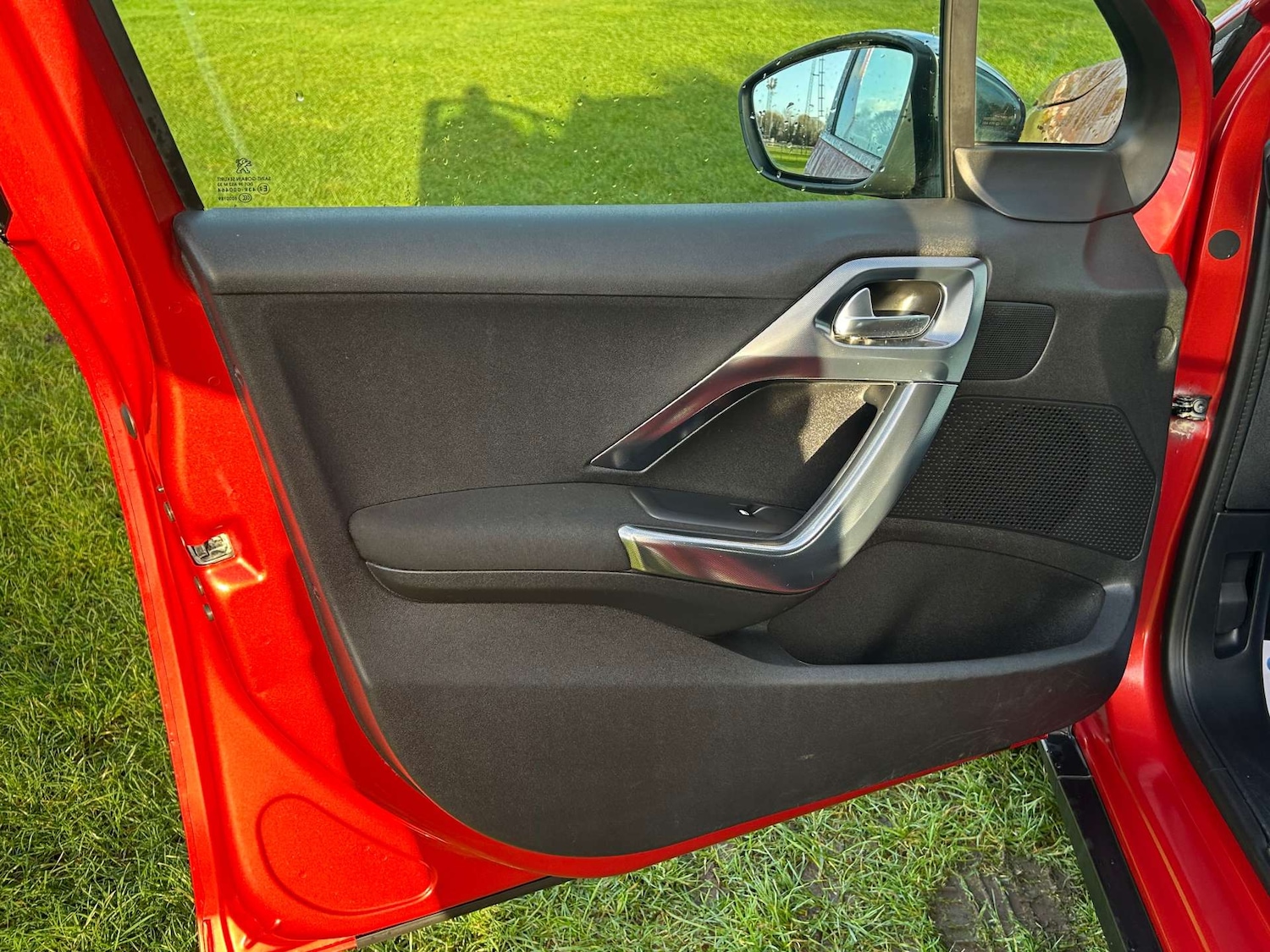 Used Peugeot 2008 2015 for sale - 76983879: Photo 14