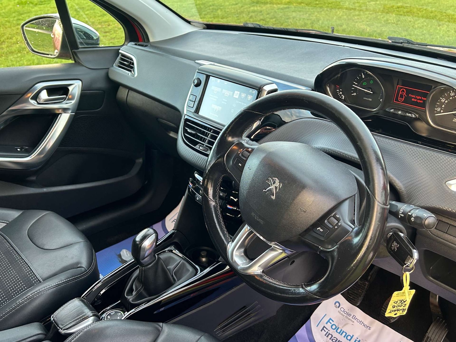 Used Peugeot 2008 2015 for sale - 76983879: Photo 22