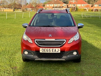 Used Peugeot 2008 2015 for sale - 76983879: Photo