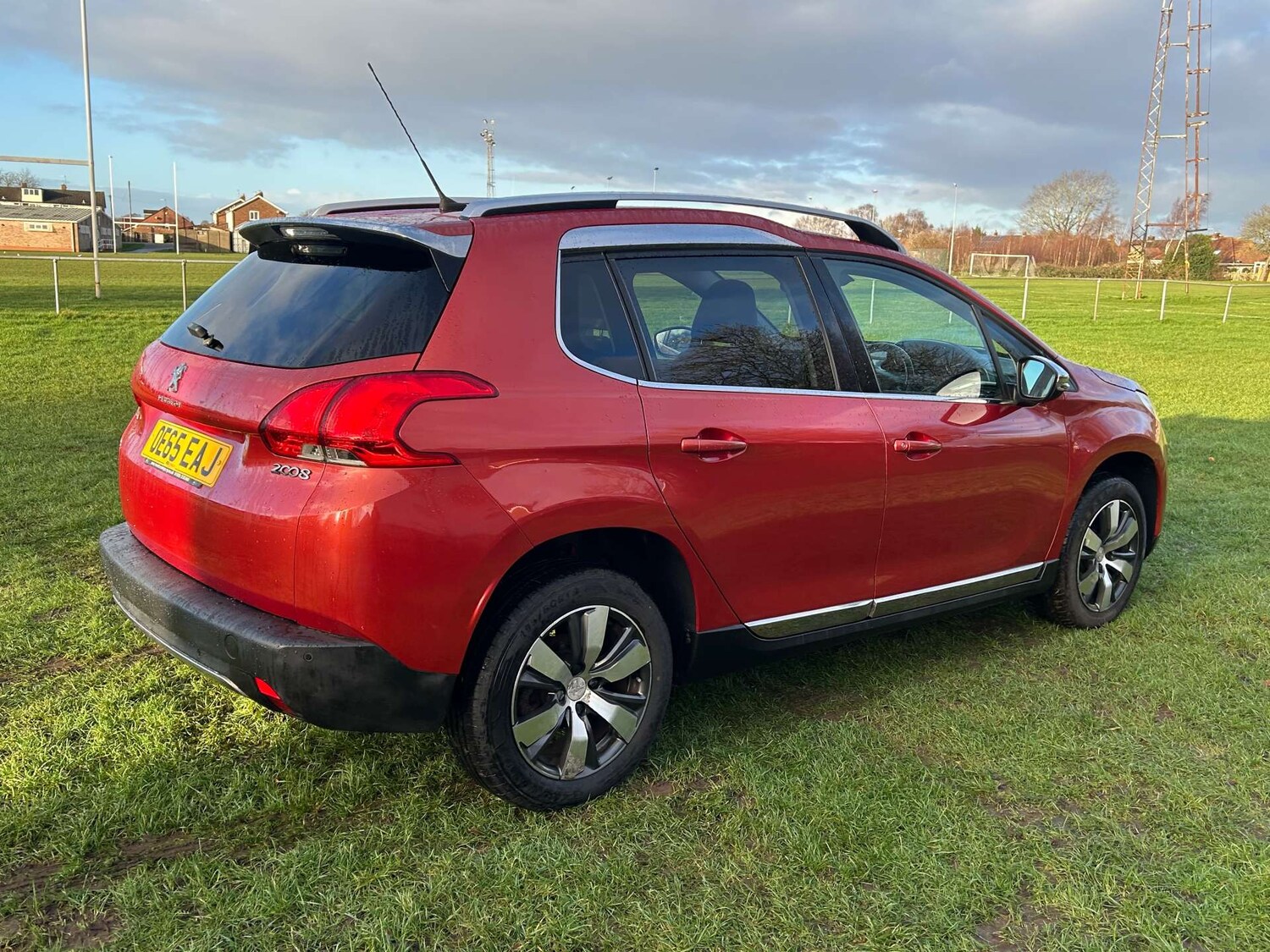 Used Peugeot 2008 2015 for sale - 76983879: Photo 5
