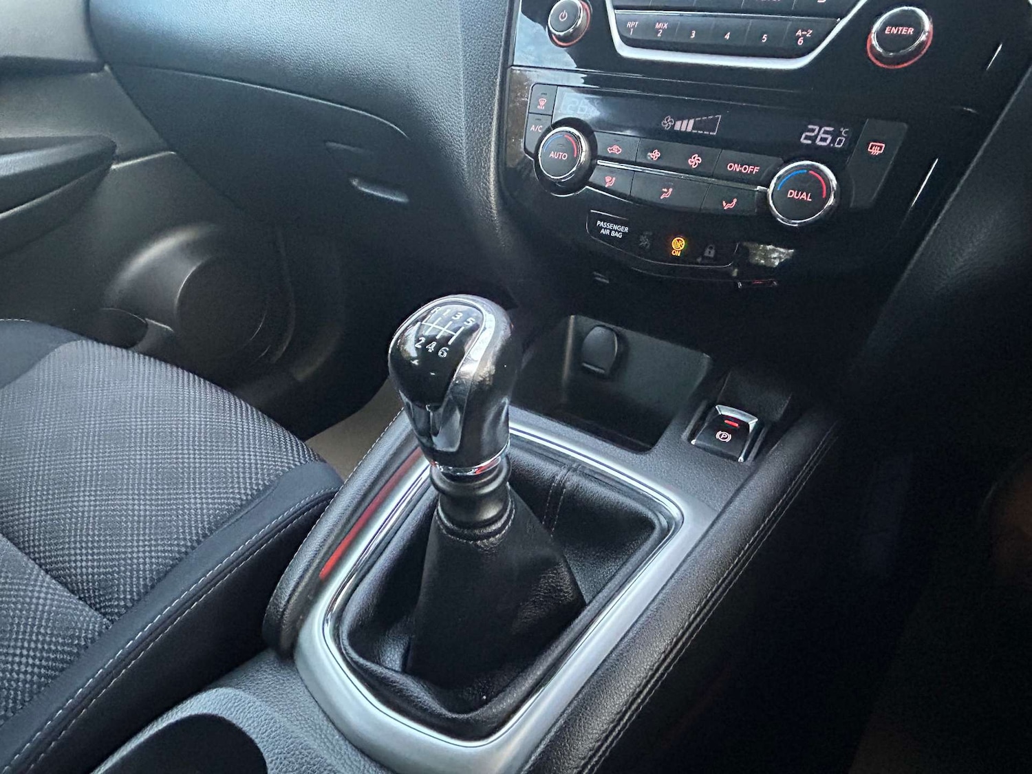 Used Nissan Qashqai 2014 for sale - 76385762: Photo 32