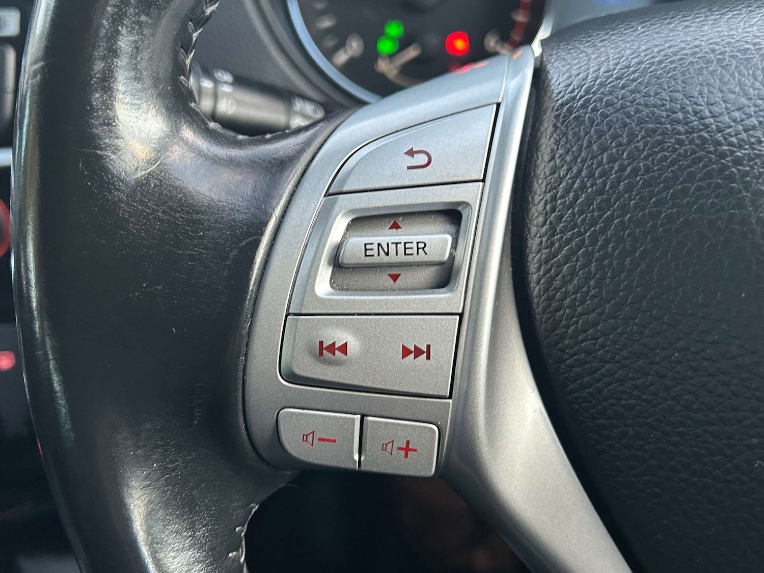 Used Nissan Qashqai 2014 for sale - 76385762: Photo 34