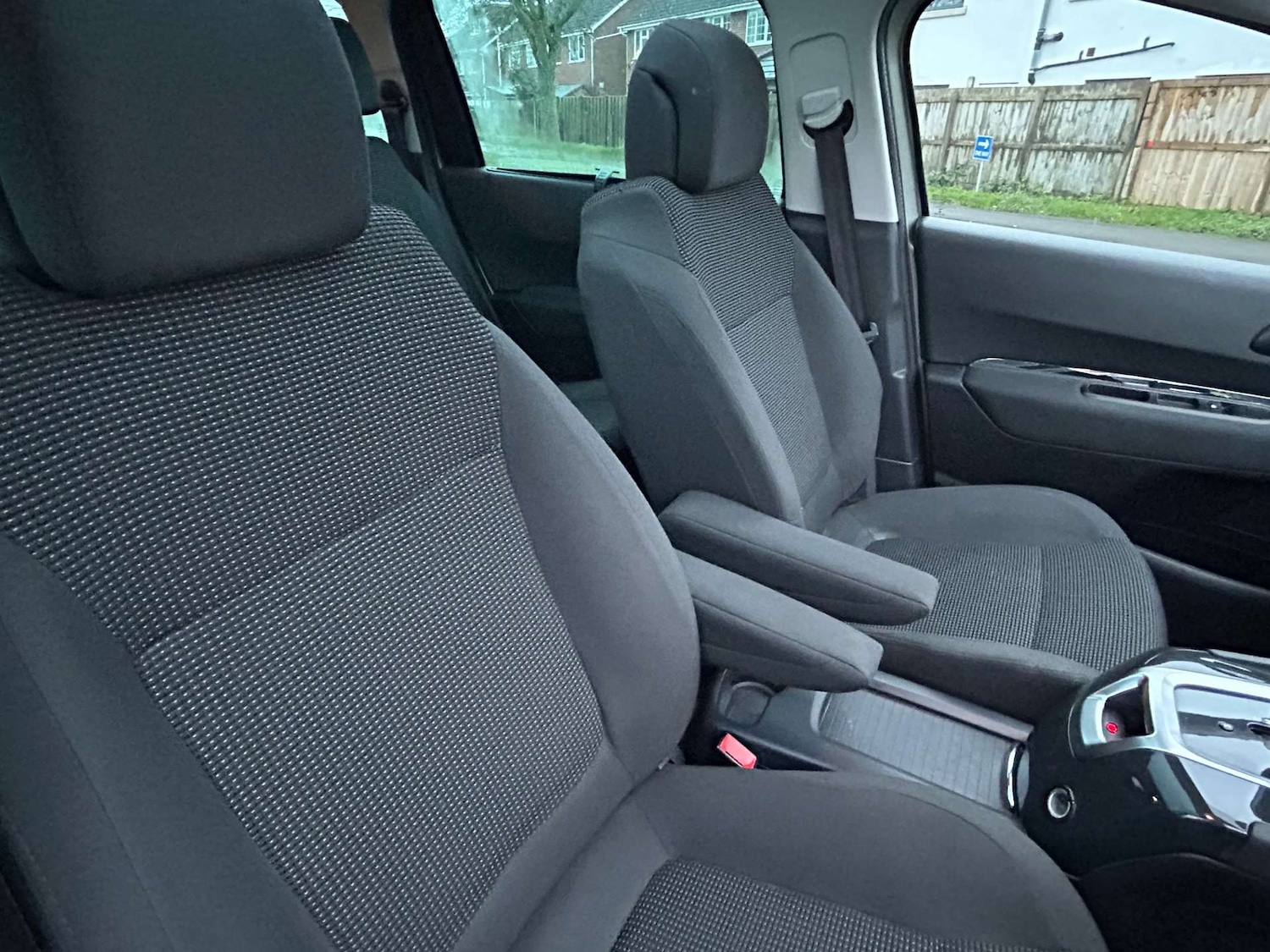 Used Peugeot 5008 2015 for sale - 77380636: Photo 25