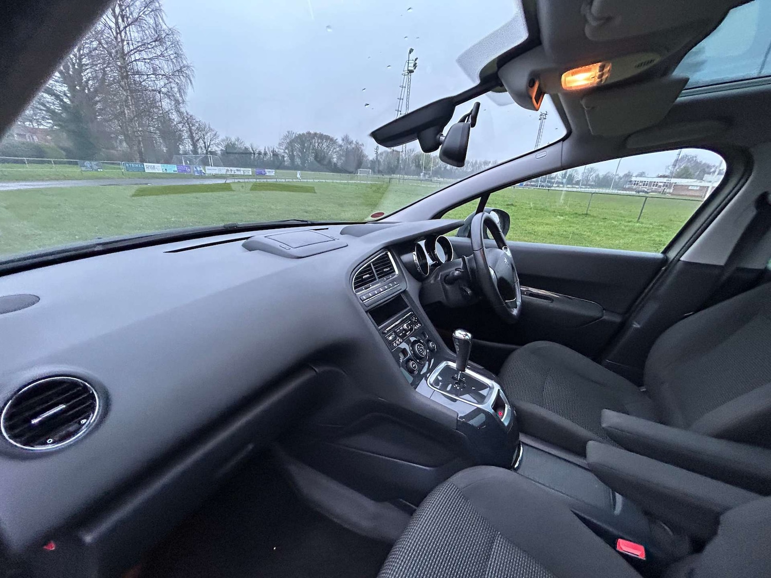 Used Peugeot 5008 2015 for sale - 77380636: Photo 28