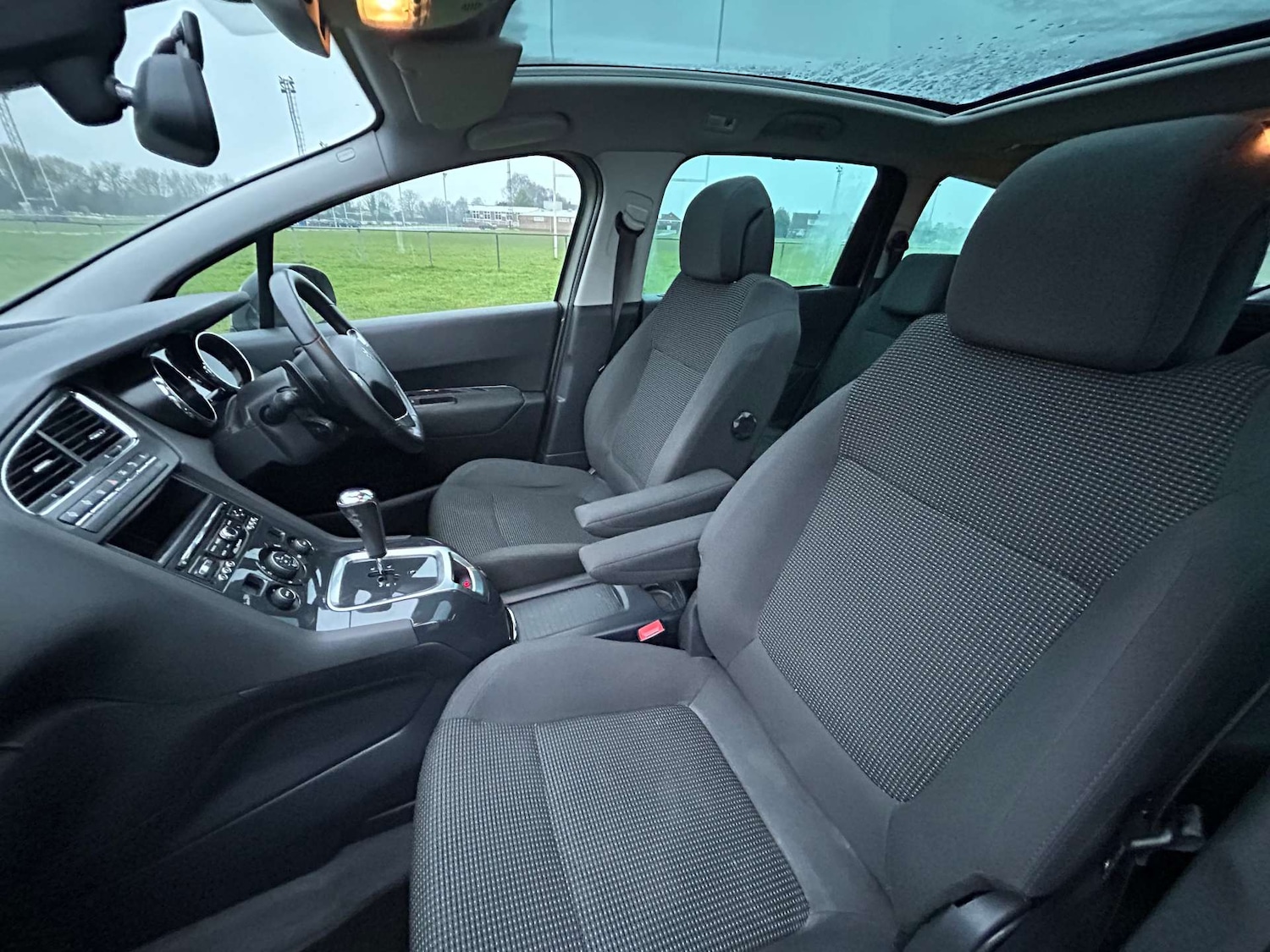 Used Peugeot 5008 2015 for sale - 77380636: Photo 29