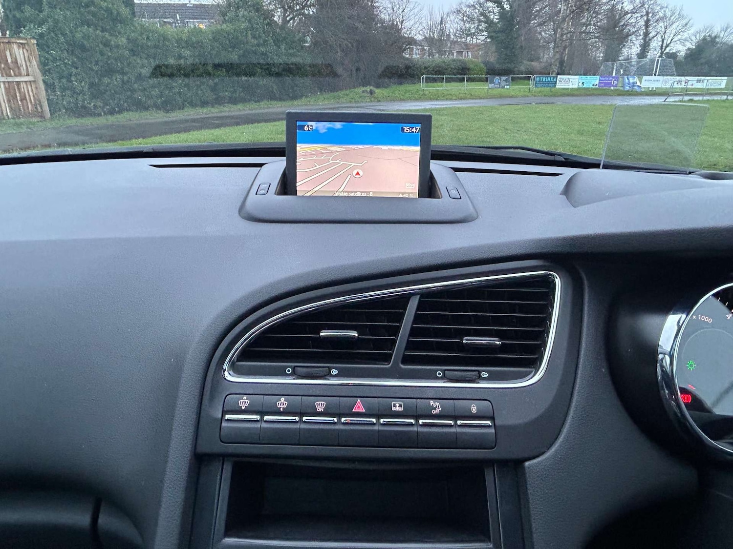 Used Peugeot 5008 2015 for sale - 77380636: Photo 34