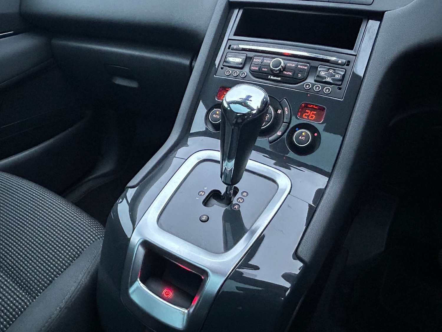 Used Peugeot 5008 2015 for sale - 77380636: Photo 38