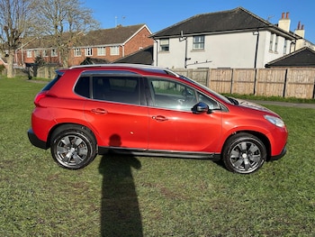 Used Peugeot 2008 2016 for sale - 77735005: Photo
