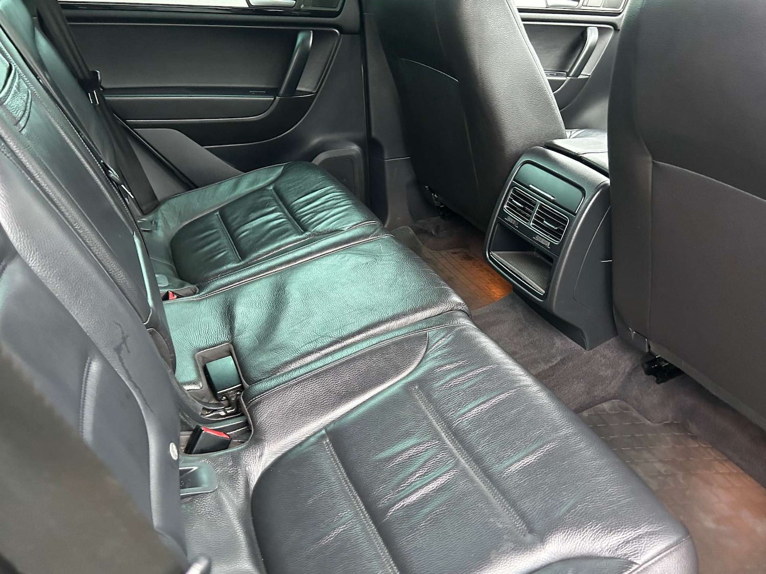 Used Volkswagen Touareg 2012 for sale - 77781040: Photo 25