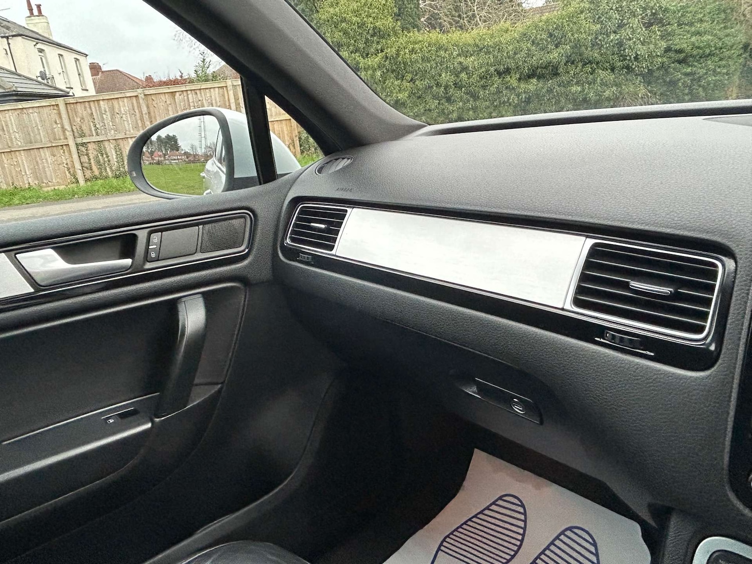 Used Volkswagen Touareg 2012 for sale - 77781040: Photo 26