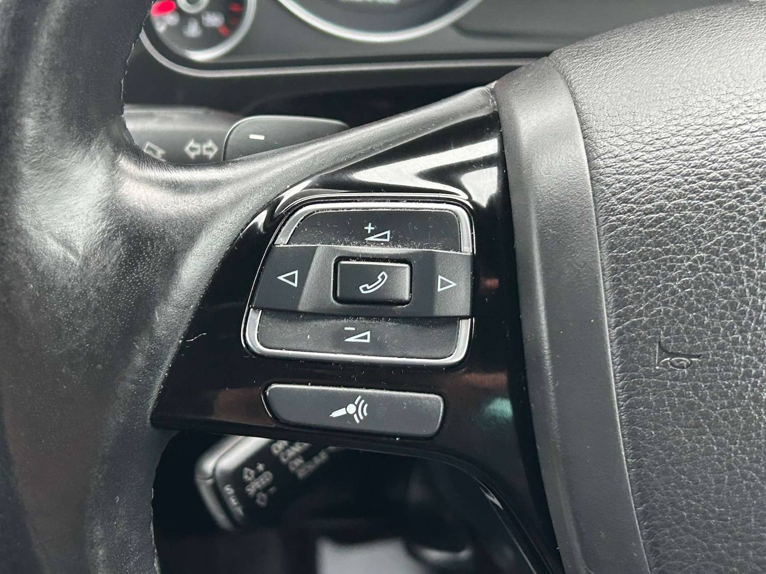 Used Volkswagen Touareg 2012 for sale - 77781040: Photo 30