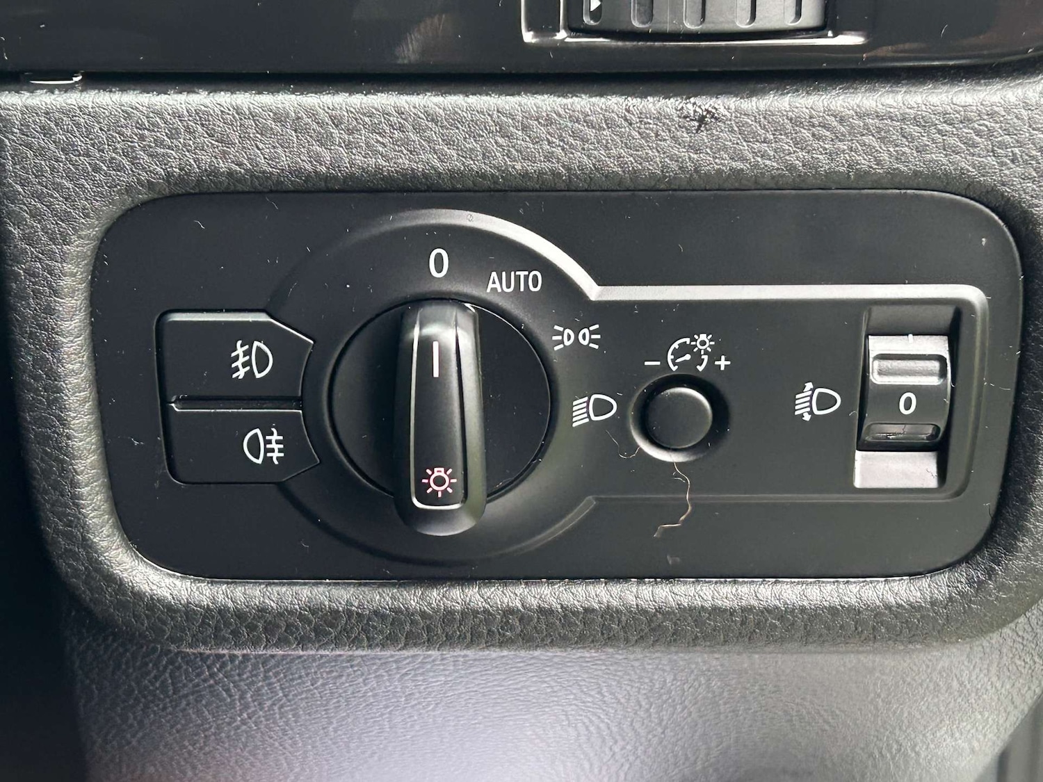 Used Volkswagen Touareg 2012 for sale - 77781040: Photo 38