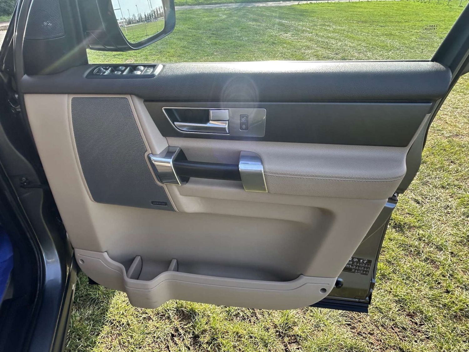 Used Land Rover Discovery 2015 for sale - 77529410: Photo 15