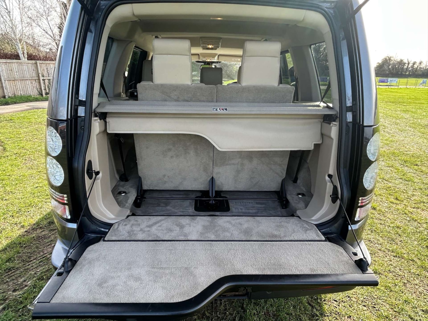 Used Land Rover Discovery 2015 for sale - 77529410: Photo 23