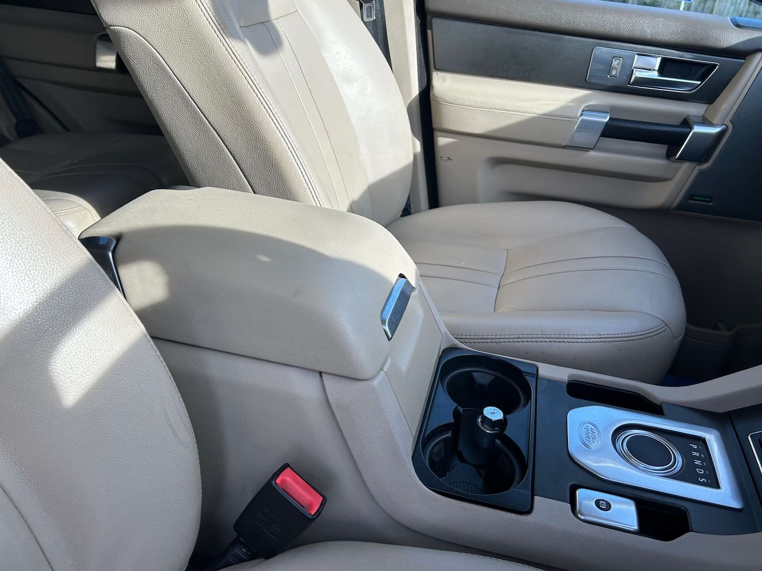 Used Land Rover Discovery 2015 for sale - 77529410: Photo 41