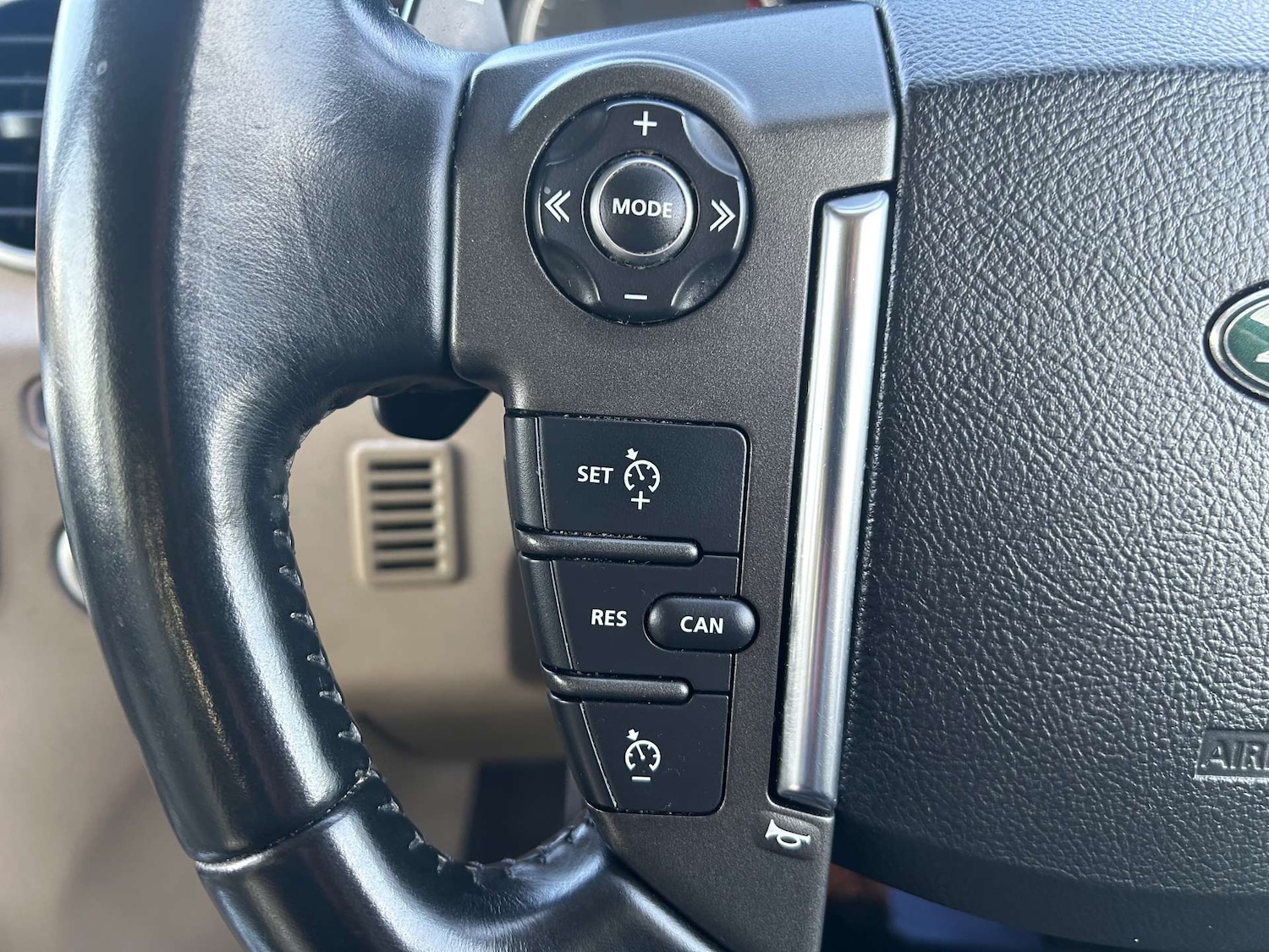 Used Land Rover Discovery 2015 for sale - 77529410: Photo 42