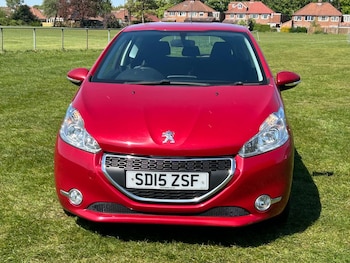Used Peugeot 208 2015 for sale - 78456279: Photo