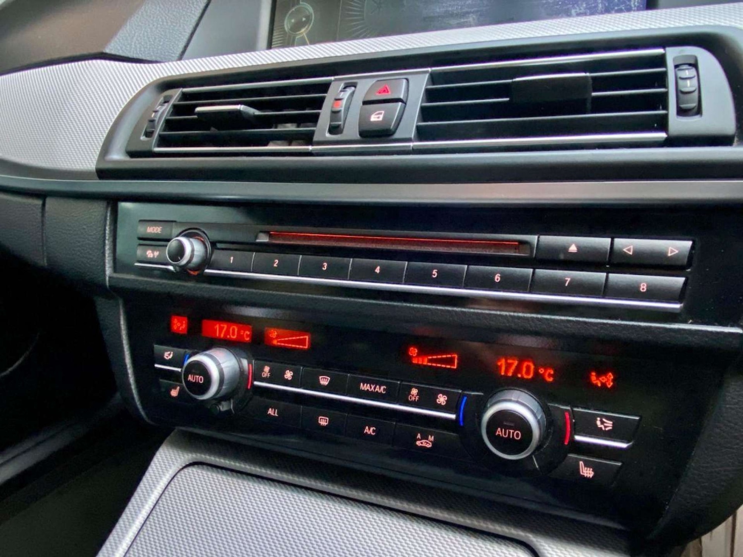 Used BMW 5 Series 2012 for sale - 73653428: Photo 32