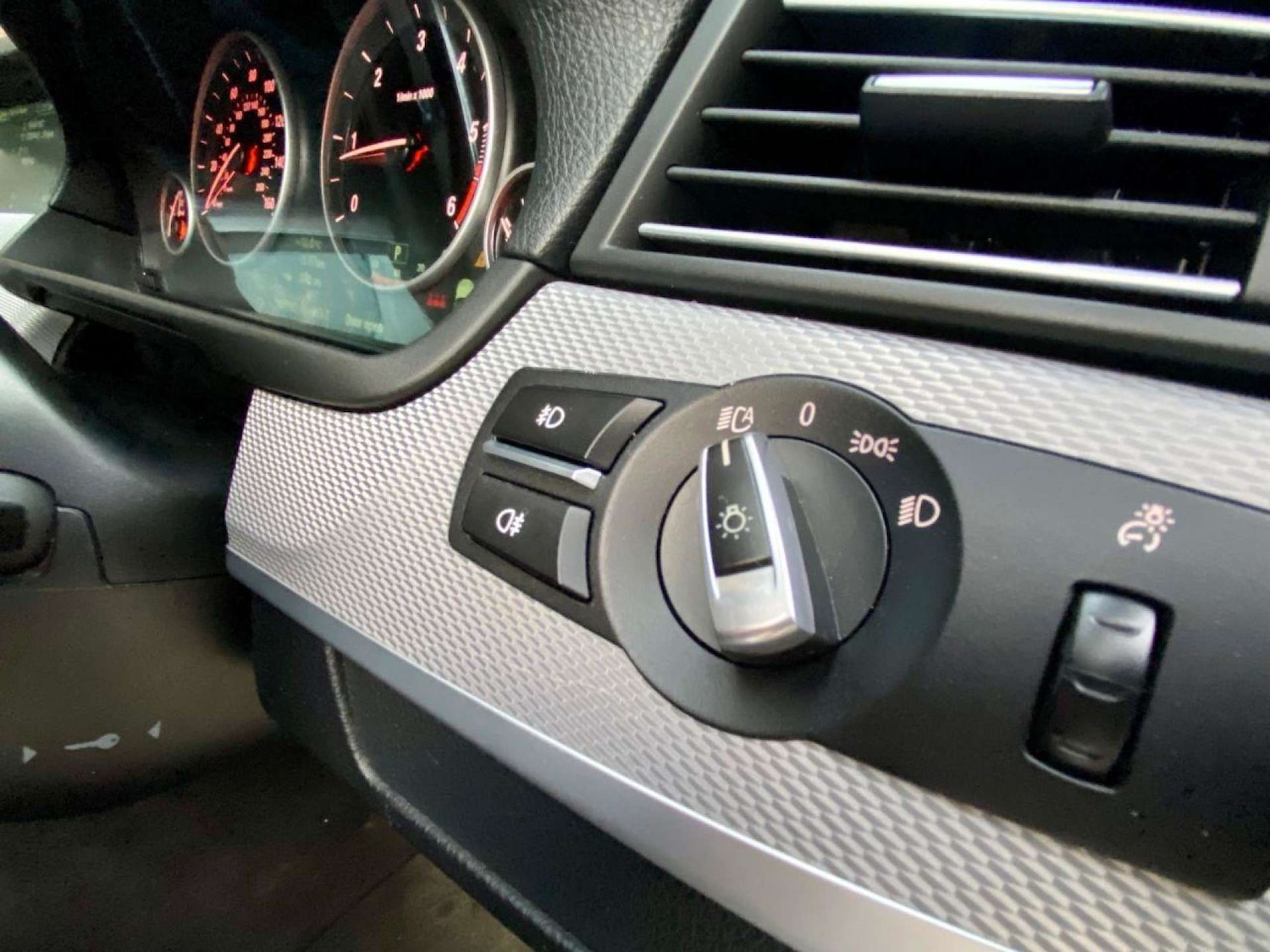 Used BMW 5 Series 2012 for sale - 73653428: Photo 34