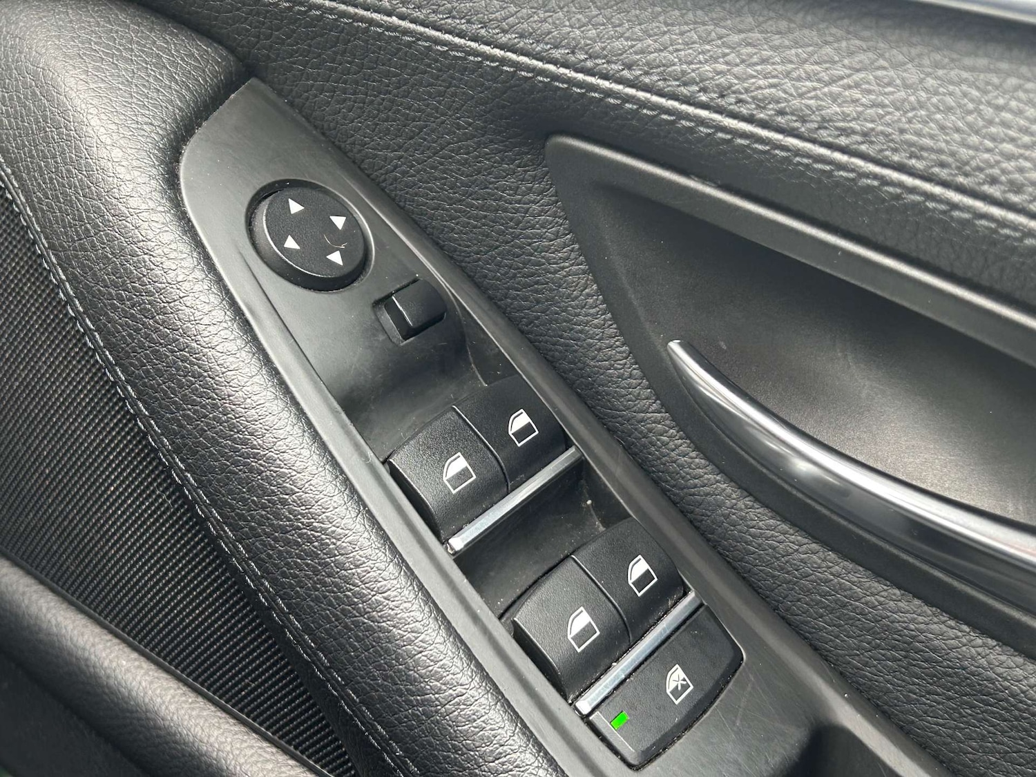 Used BMW 5 Series 2012 for sale - 73653428: Photo 40