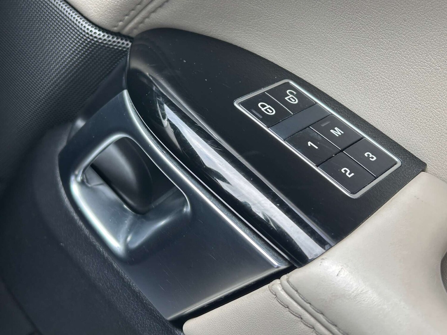 Used Land Rover Range Rover Sport 2015 for sale - 78108322: Photo 44