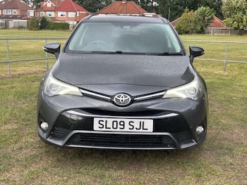 Used Toyota Avensis 2015 for sale - 75714260: Photo